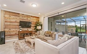 Beautiful Townhome Wprivate Pool 7 Mi To Disney